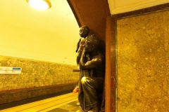 Most of the rt and statues were of working class people